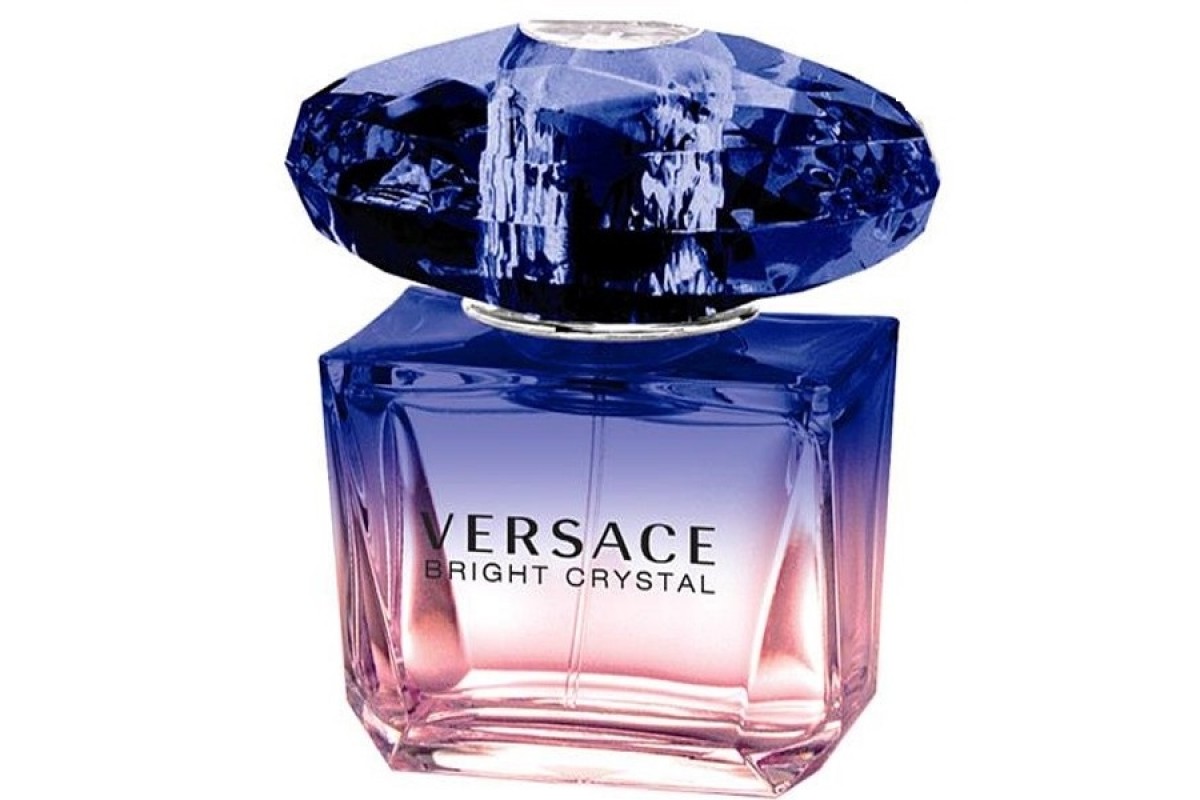Лэтуаль туалетные воды. Versace Bright Crystal Limited Edition. Версаче Версаче духи. Versace Bright Crystal 90ml. Духи Версаче лэтуаль.
